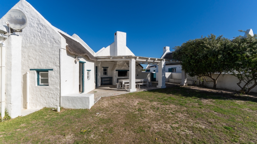 5 Bedroom Property for Sale in Struisbaai Western Cape